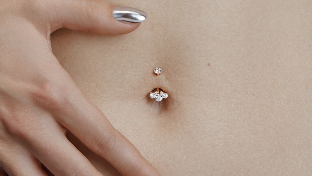 Piercing nombril grossesse : le guide complet