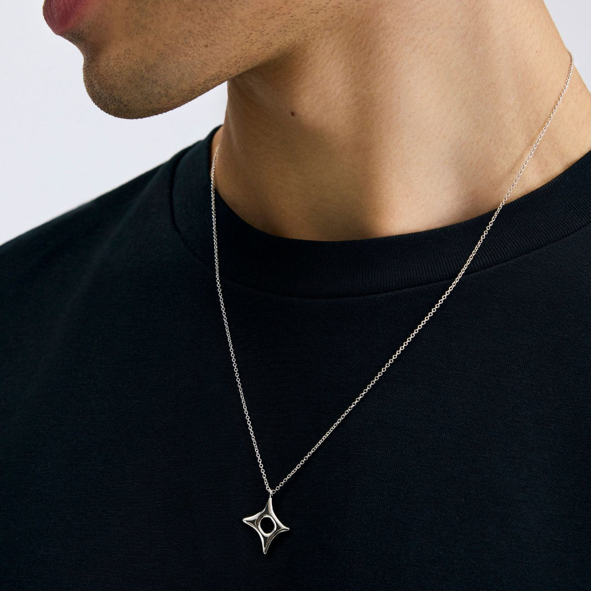 Collier Alex