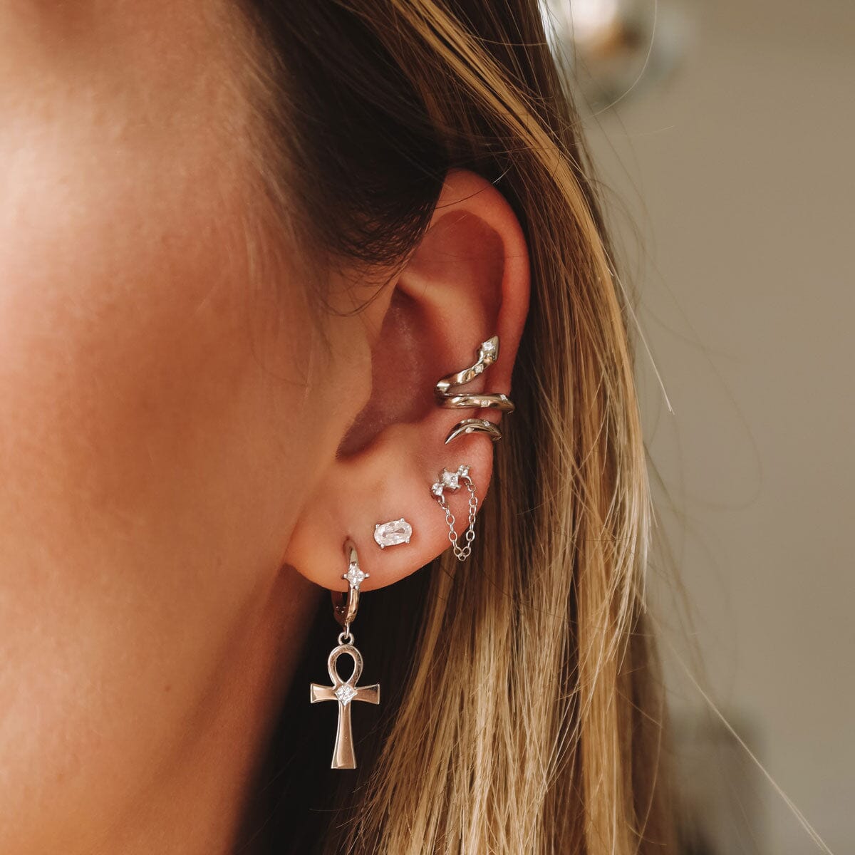 Earcuff Naja Blanche Faux piercing Nébuleuse