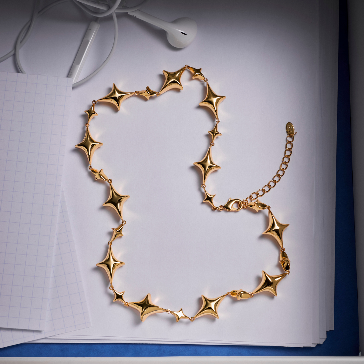 Collier Leo