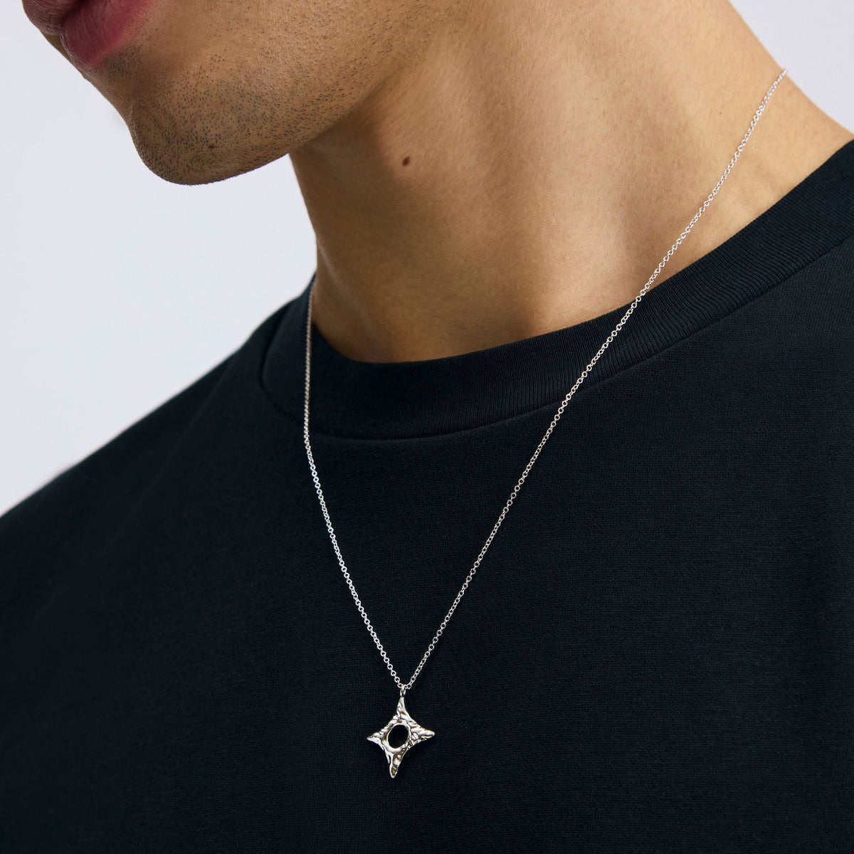 Collier Alex