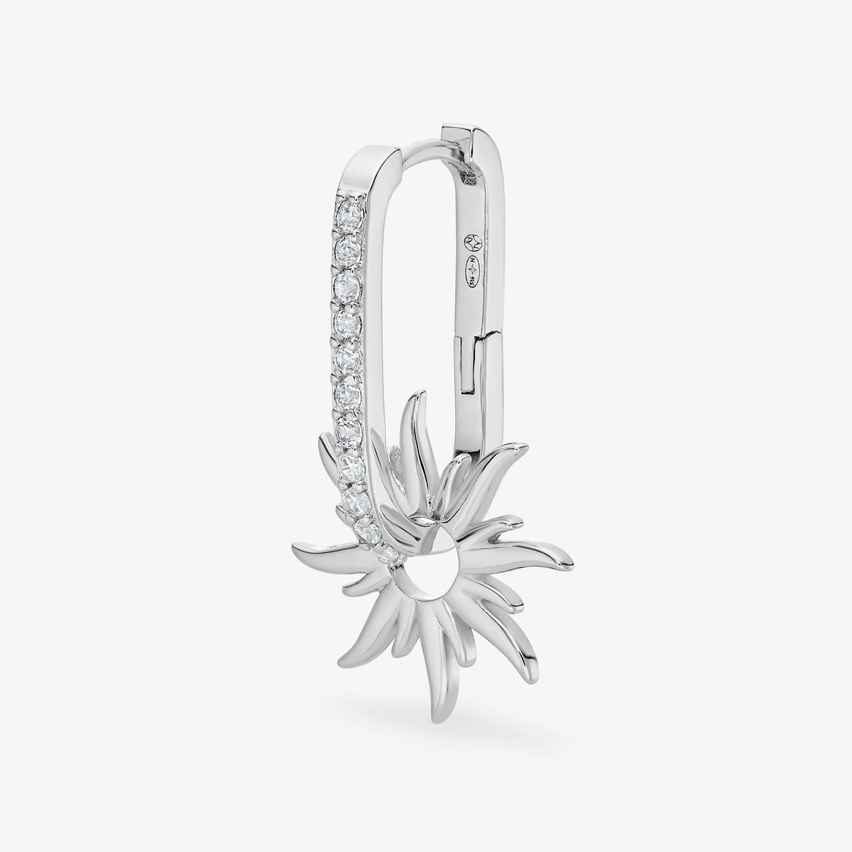 Guide du piercing anti-tragus : conseils, soins et tendances